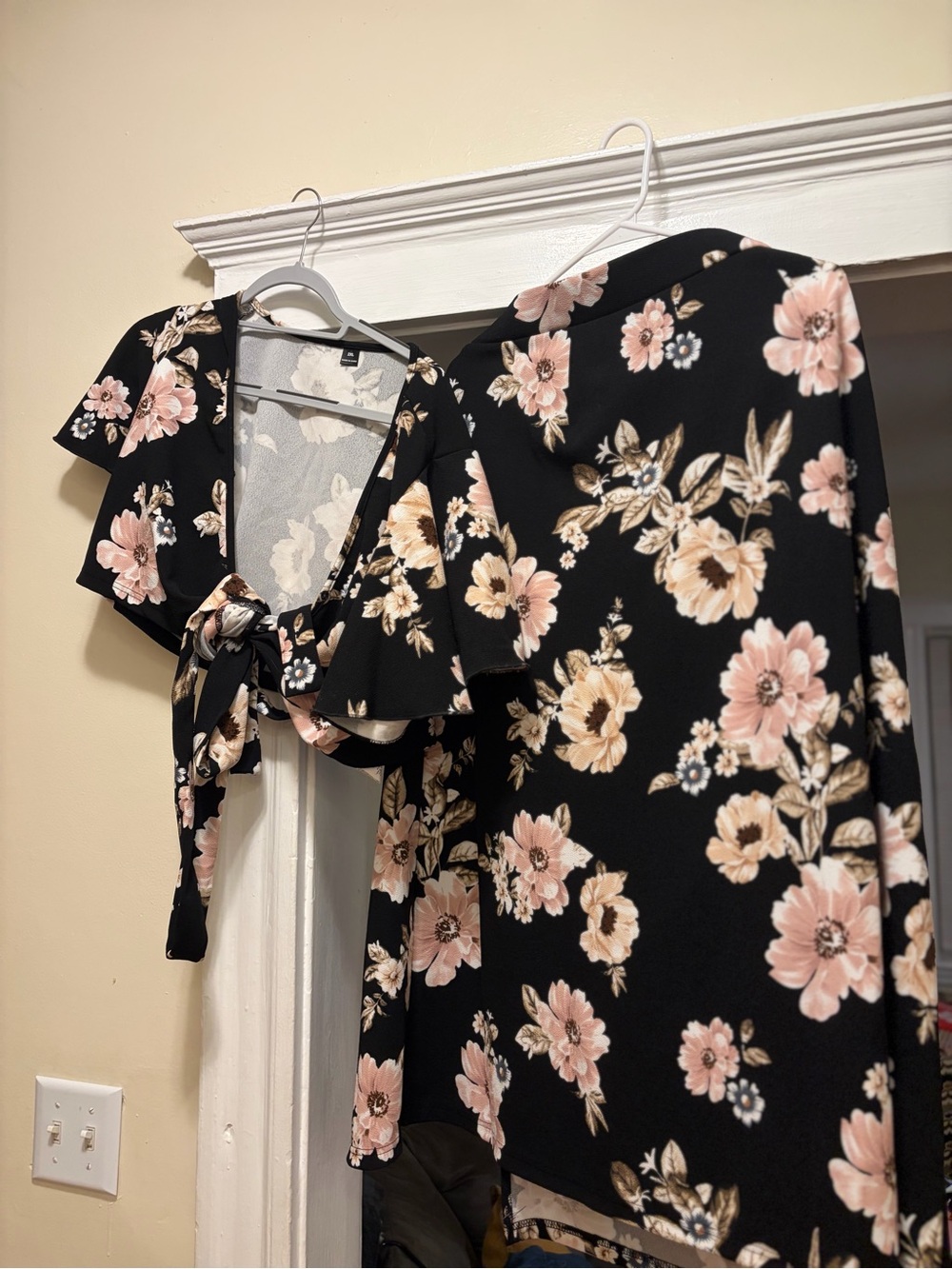 Black Floral Tie-Front Women's 2 piece